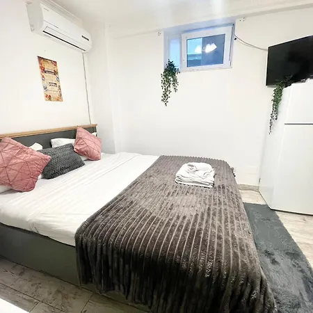 Prime 2 - Half Ground Level With Windows - Demisol * Bukarest