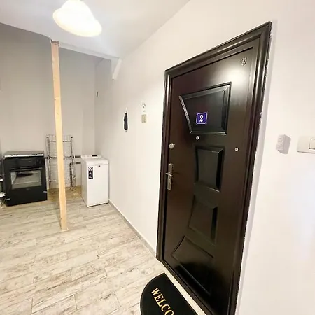 דירה Prime 2 - Half Ground Level With Windows - Demisol
